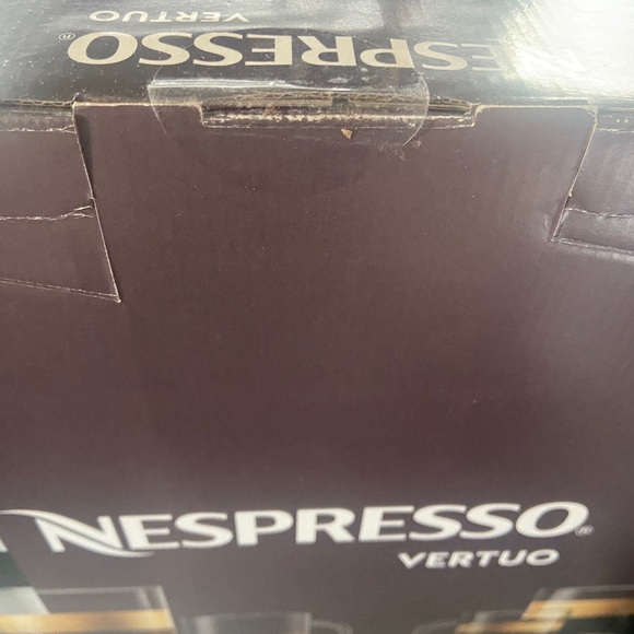 New Nespresso Vertuo - Picture 3 of 6